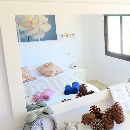 Paradise Court Apartment *