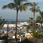 Paradise Court Ocean View Lägenhet