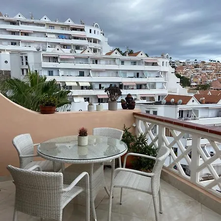 Paradise Court Апартаменты Адехе