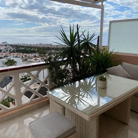 Paradise Court Апартаменты Адехе