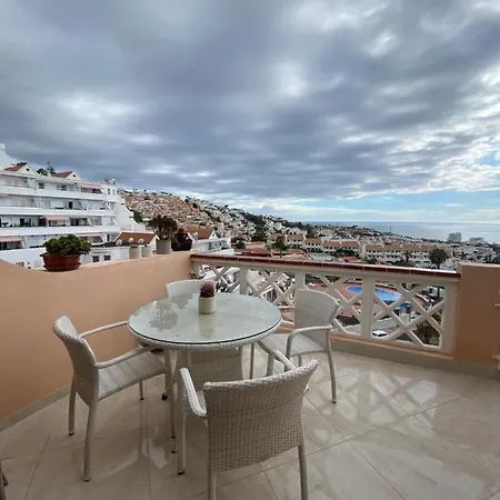 Paradise Court Апартаменты Адехе