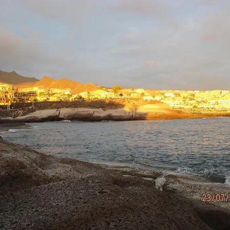 Апартаменты Paradise Court