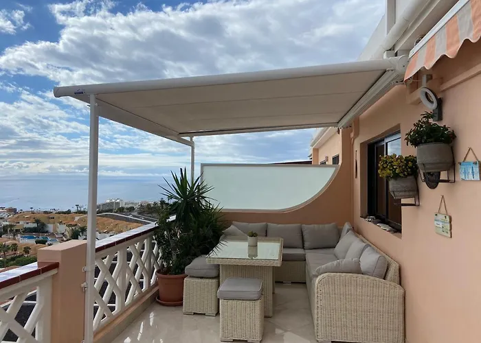 Paradise Court Apartment *
