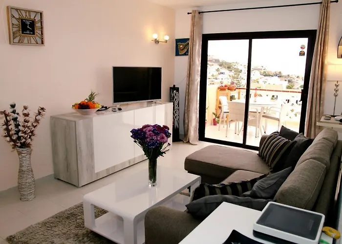 Paradise Court Apartment