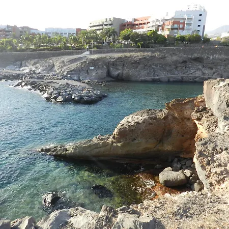Paradise Court Ocean View * 阿德耶