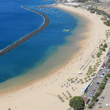 Paradise Court Ocean View * 阿德耶