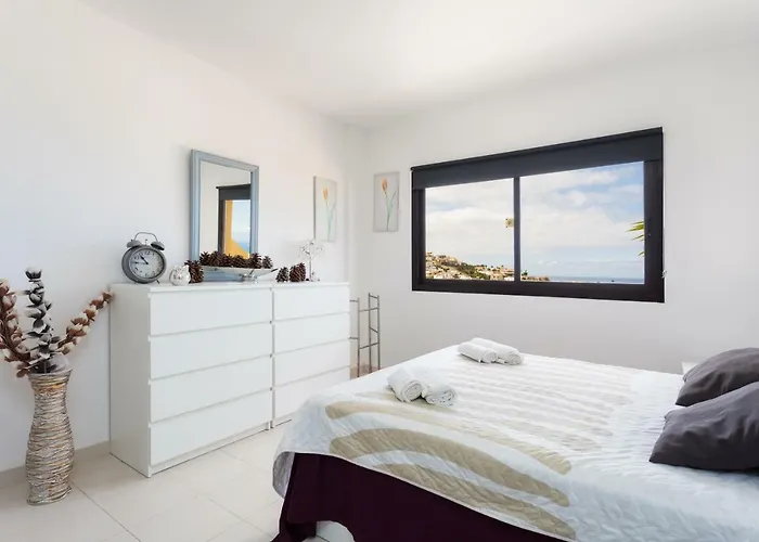 Paradise Court Costa Adeje (Tenerife)